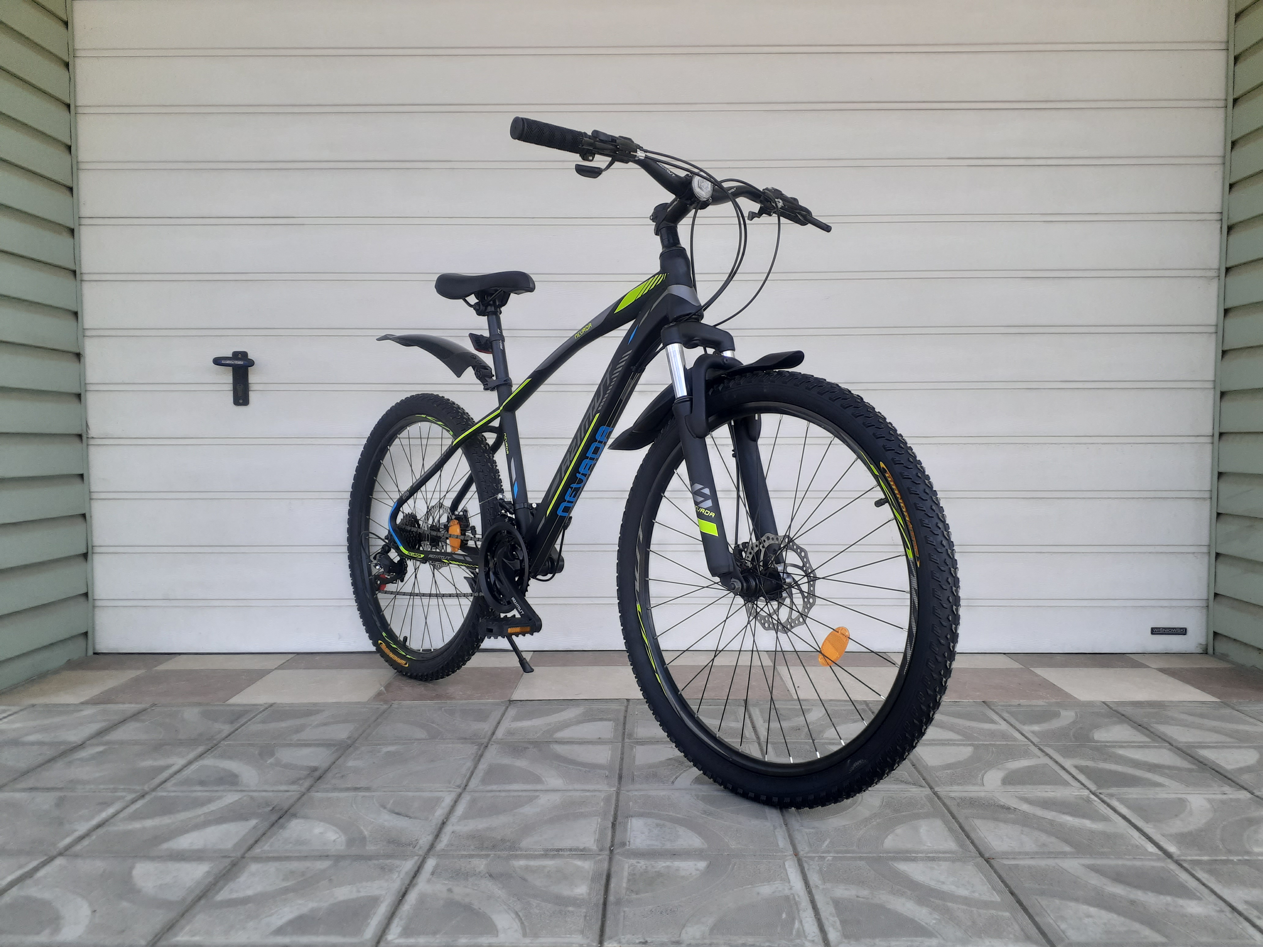 NEVADA R26” CKD Black Green