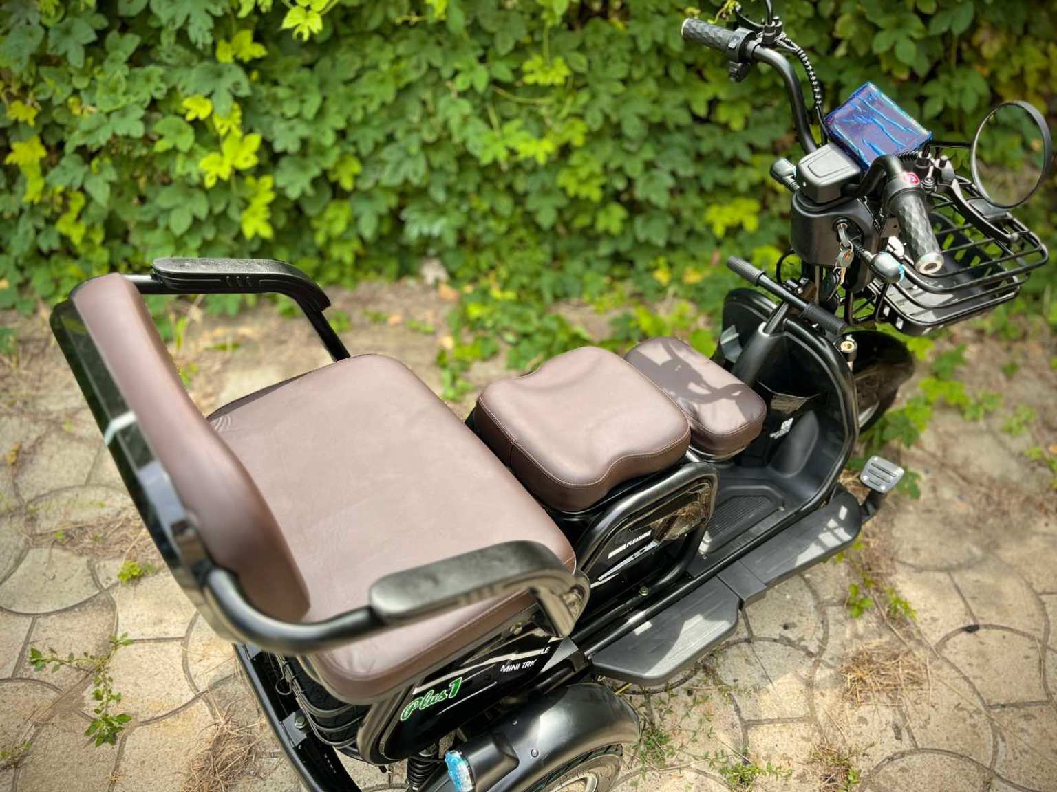 Scooter Plus1 M20-1000W 20Ah Li-Ion Black - plus1